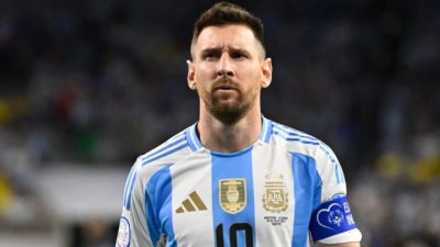 Top 10 cầu thủ hay nhất lịch sử bóng đá: Messi là GOAT!